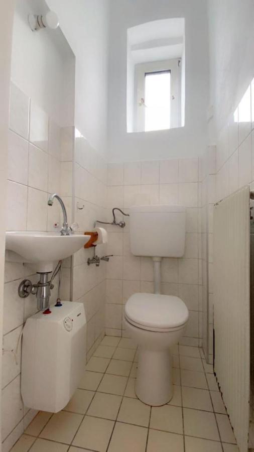 Premier Quad Room Wh Виена Екстериор снимка